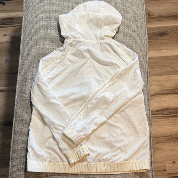 Lululemon Pack Light Packable Hooded Jacket Ivory/Cream sz6 - FLAWED - Picture 2 of 7